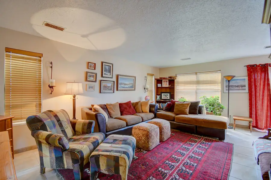 6504 Cliffrose Road Nw, Albuquerque, NM 87120 - Image #2