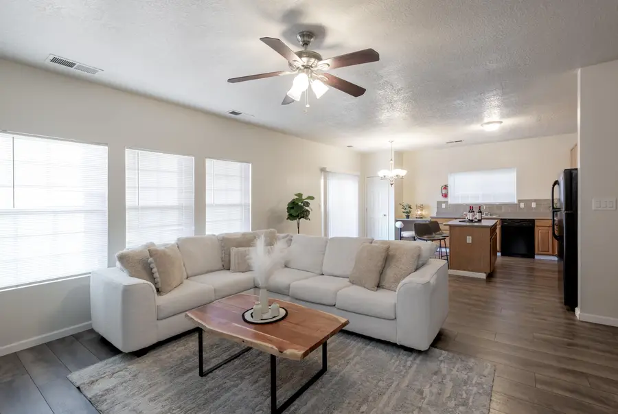 10828 Mcmichael Lane Sw, Albuquerque, NM 87121 - Image #3