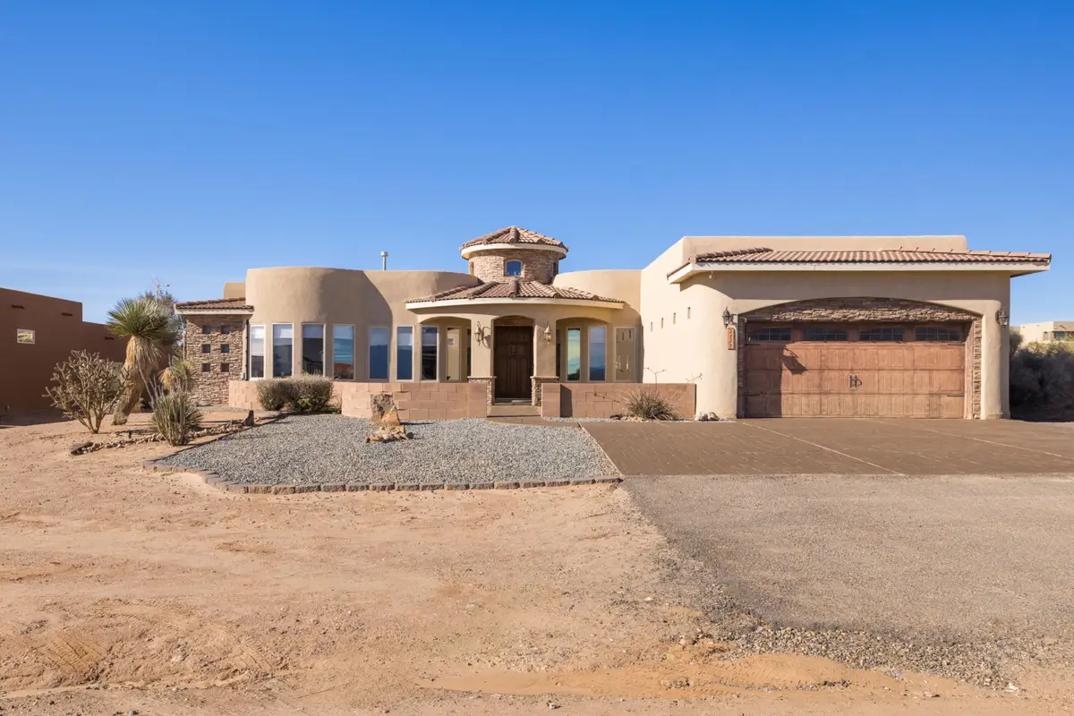 2177 Chihuahua Road Ne, Rio Rancho, NM 87144 - Image #1