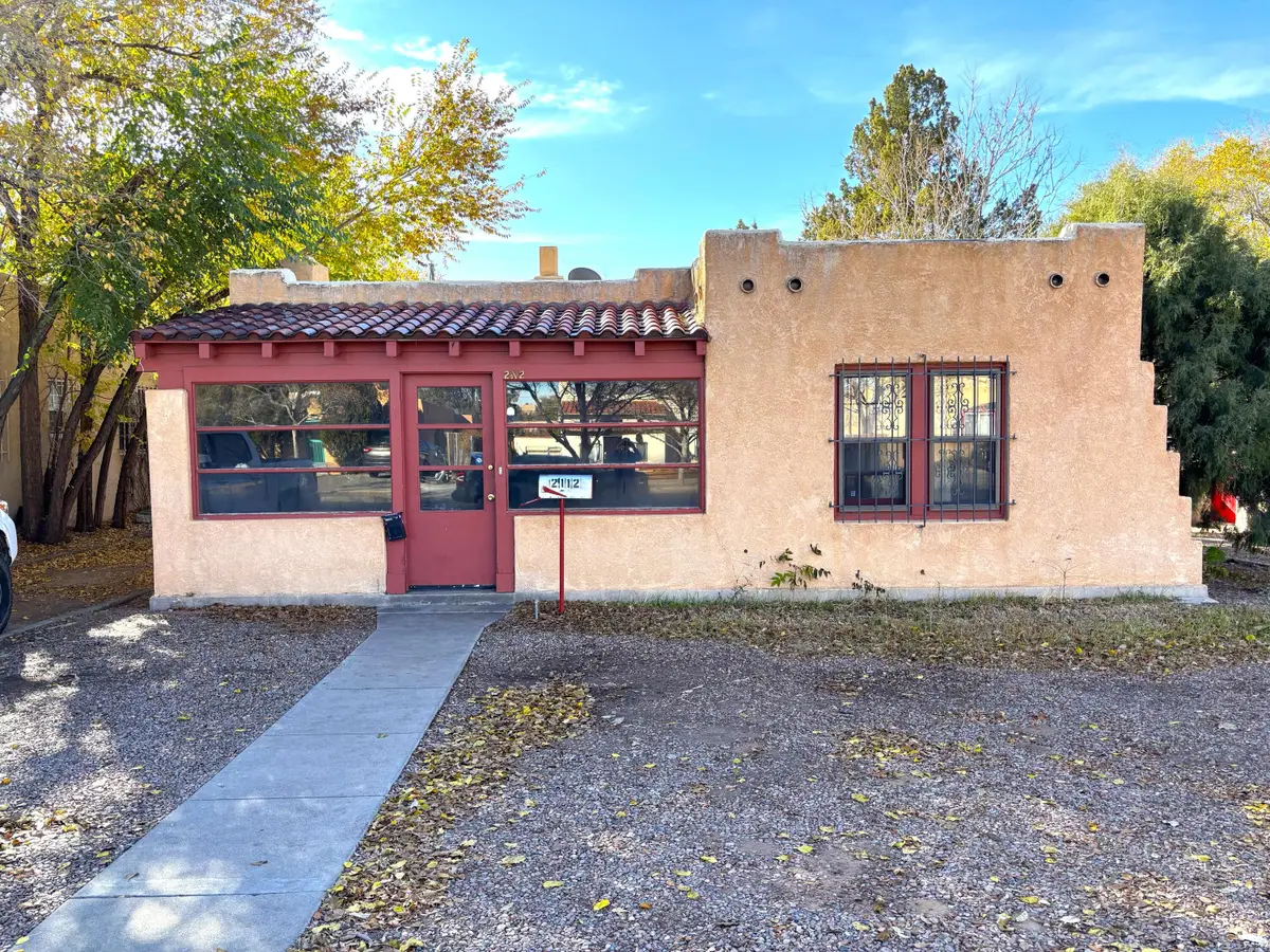 2112 Lead Avenue Se, Albuquerque, NM 87106 - Image #1