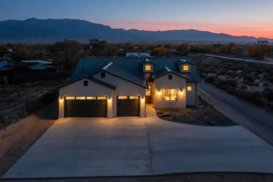 140 Nicky Lane, Corrales, NM 87048 - Image #2