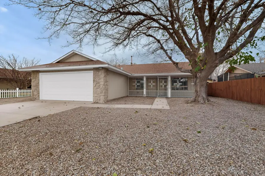 5512 Sweetwater Drive Nw, Albuquerque, NM 87120 - Image #2