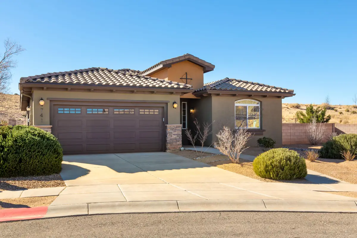 741 Promenade Trail Sw, Los Lunas, NM 87031 - Image #1