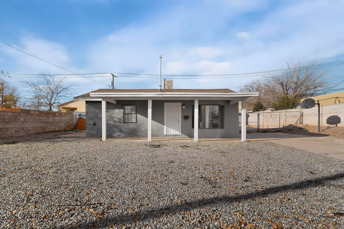 441 Loma Hermosa Drive Nw, Albuquerque, NM 87105 - Image #1
