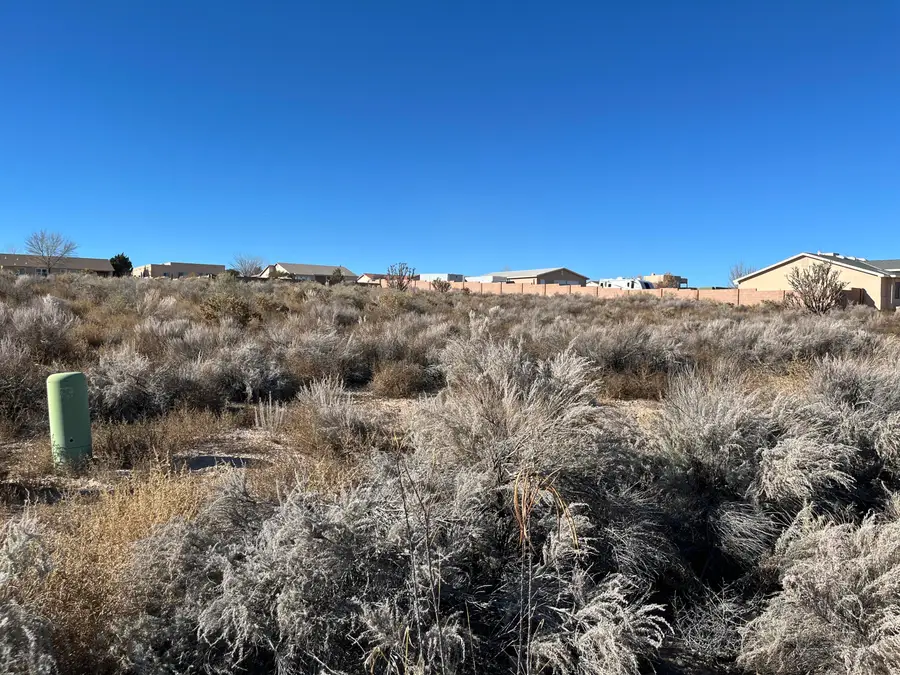 513 8th Street Ne, Rio Rancho, NM 87124 - #3