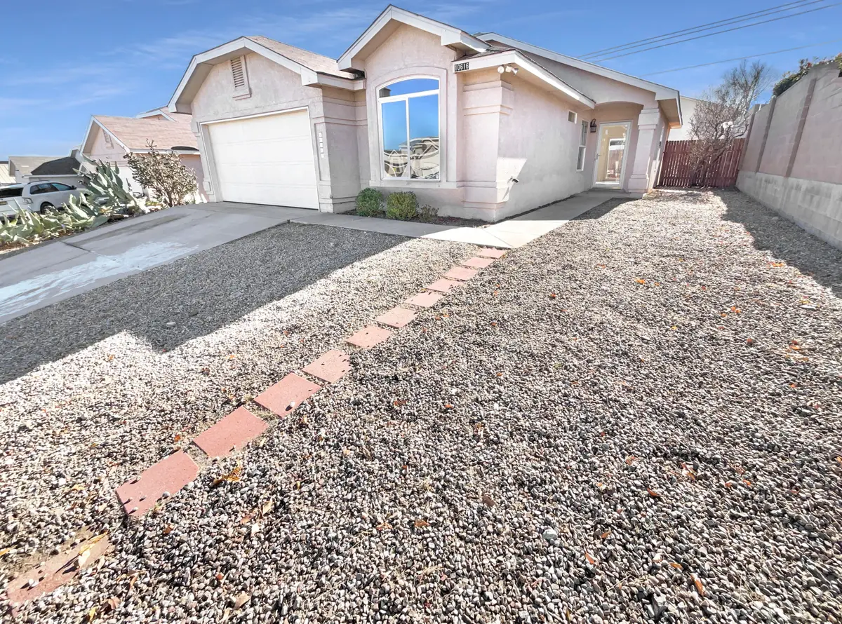 10616 Andalusian Avenue Sw, Albuquerque, NM 87121 - Image #1