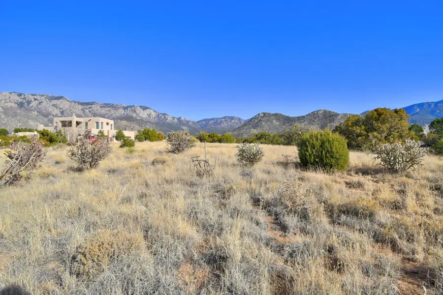 13705 Quaking Aspen Place Ne, Albuquerque, NM 87111 - Image #2