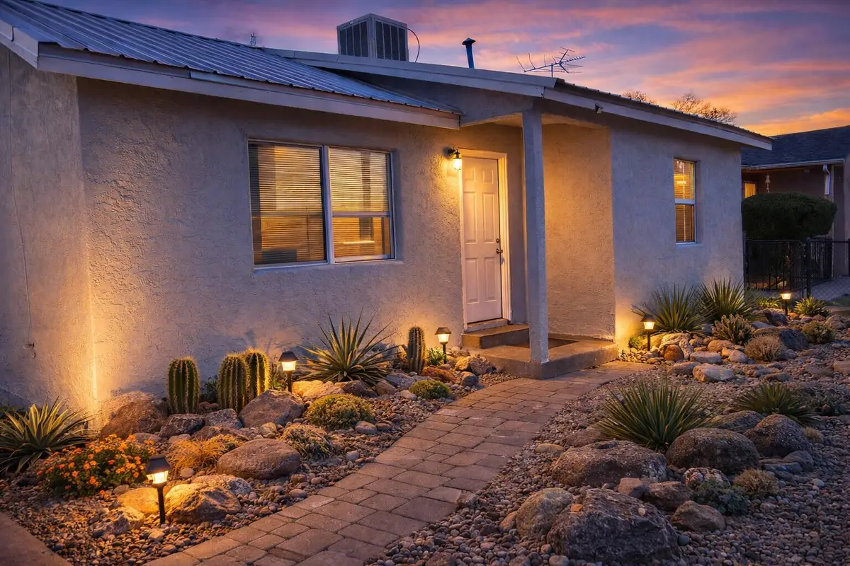 1011 W Castillo Avenue, Belen, NM 87002 - Image #1