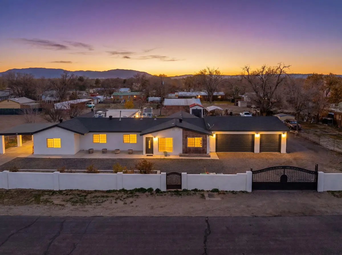 5726 Wood Road Sw, Albuquerque, NM 87105 - Image #1