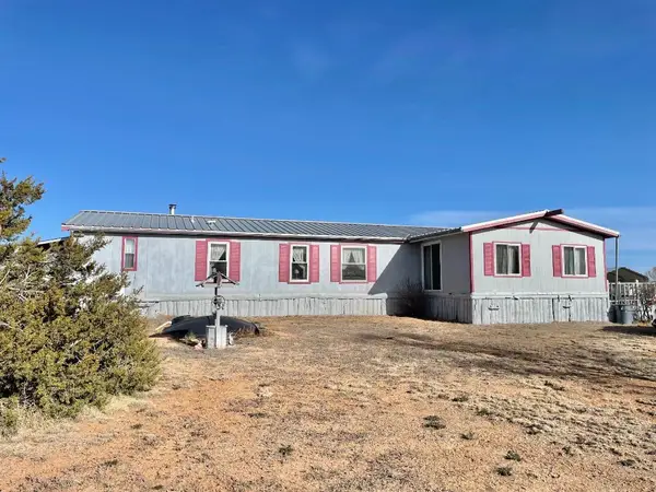 8 Bison Circle, Moriarty, NM 87035
