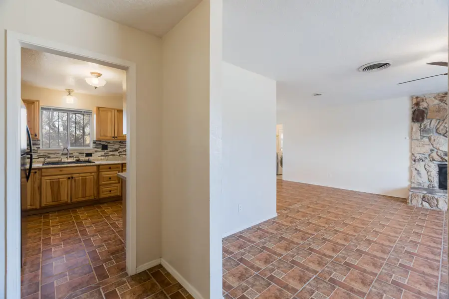 403 Valle Grande Drive Sw, Los Lunas, NM 87031 - Image #3