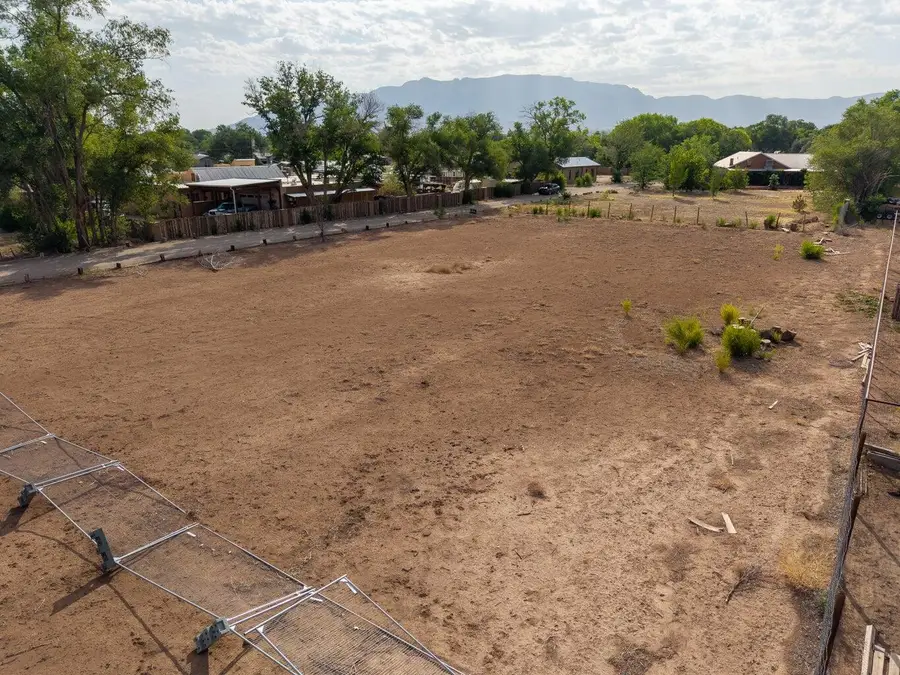 808 Camino Del Prado Nw, Albuquerque, NM 87114 - Image #3