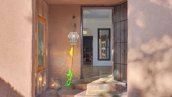 137 Carlito Road Nw, Albuquerque, NM 87107