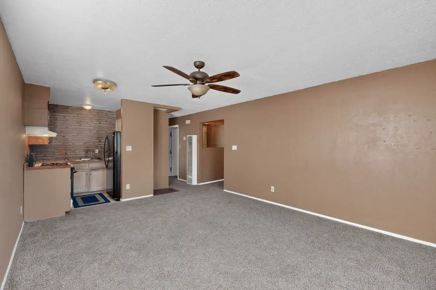 133 63rd Street Nw, Albuquerque, NM 87105 - #3