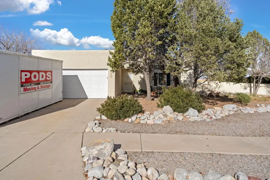 5501 Kachina Street Nw, Albuquerque, NM 87120 - Image #2