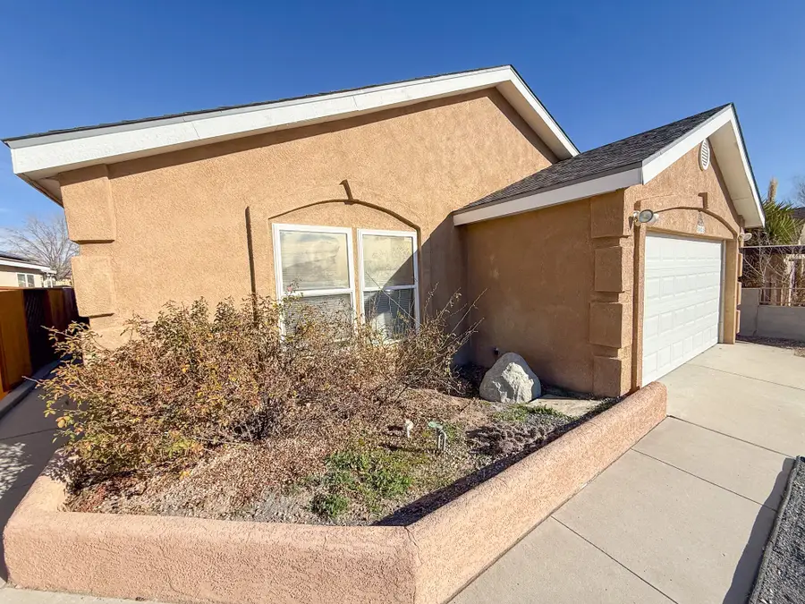 8905 Odin Road Sw, Albuquerque, NM 87121 - #3