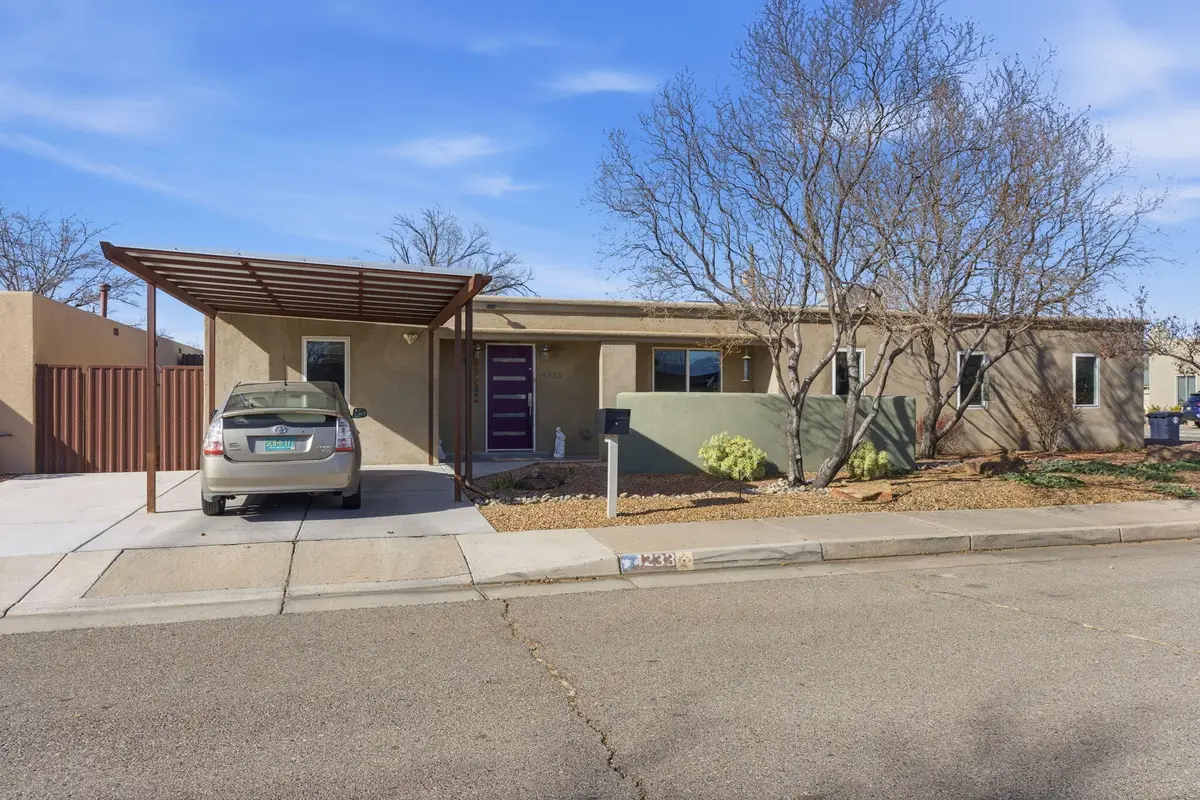 4233 Trinity Place Nw, Albuquerque, NM 87107 - Image #1