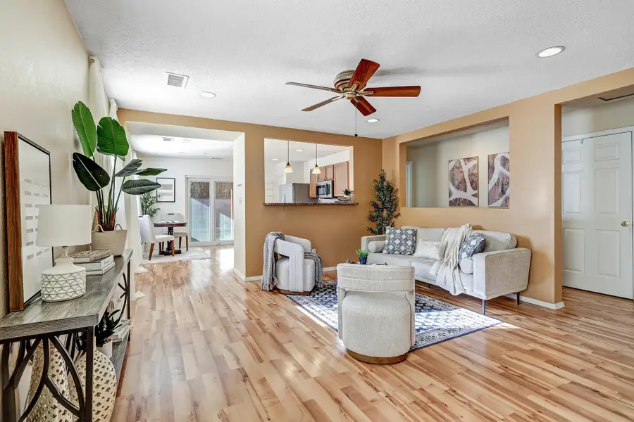 2435 Woodhill Drive Nw, Albuquerque, NM 87120 - Image #2