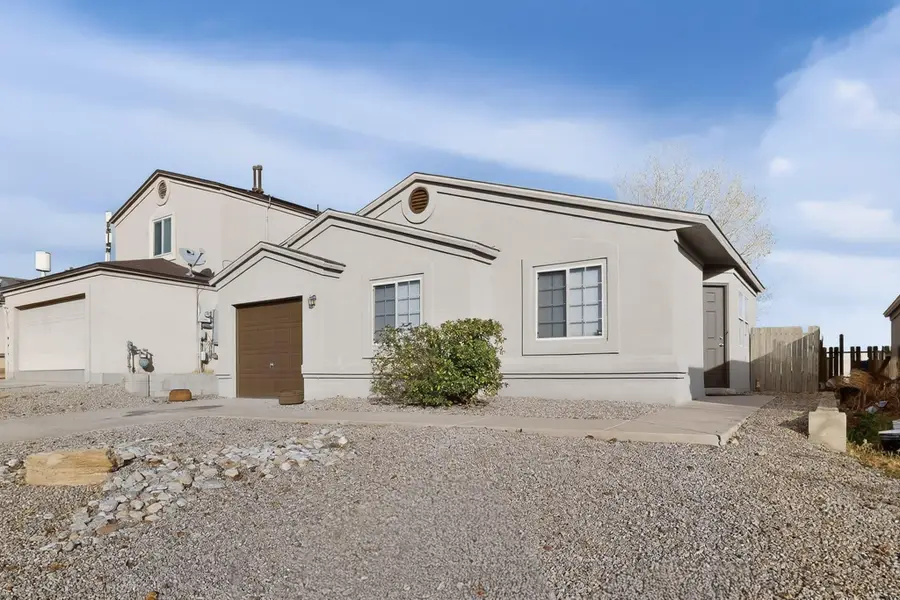 1112 Angelina Daisy Street Sw, Albuquerque, NM 87121 - Image #2