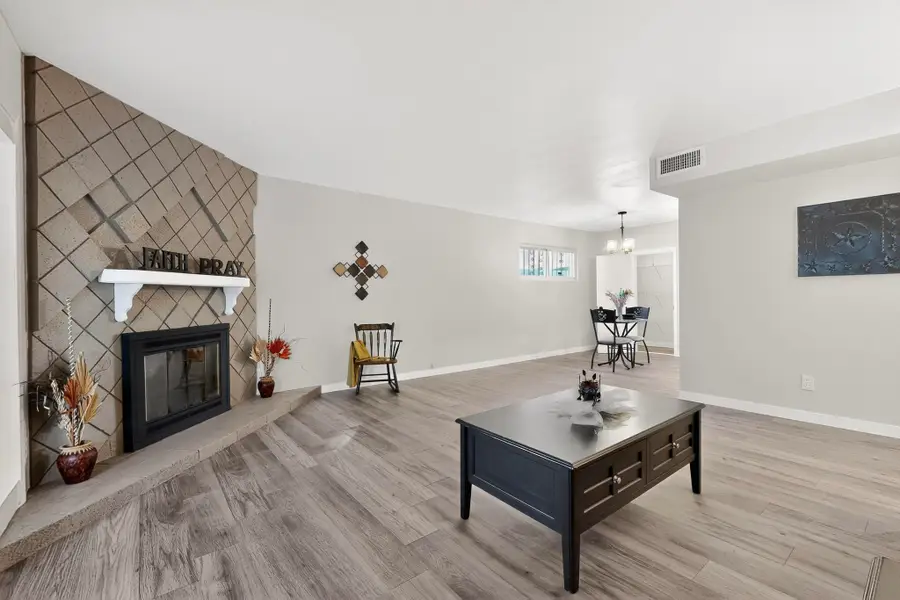 10401 Princess Jeanne Avenue Ne, Albuquerque, NM 87112 - Image #2