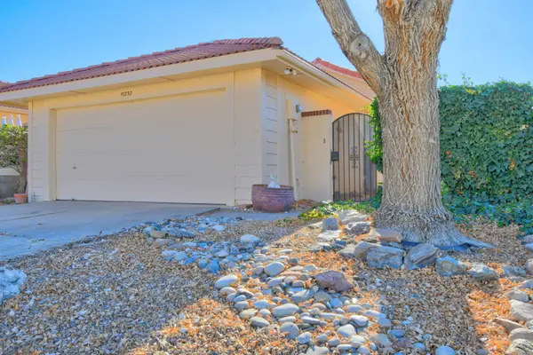 10232 Casador Del Oso Ne, Albuquerque, NM 87111