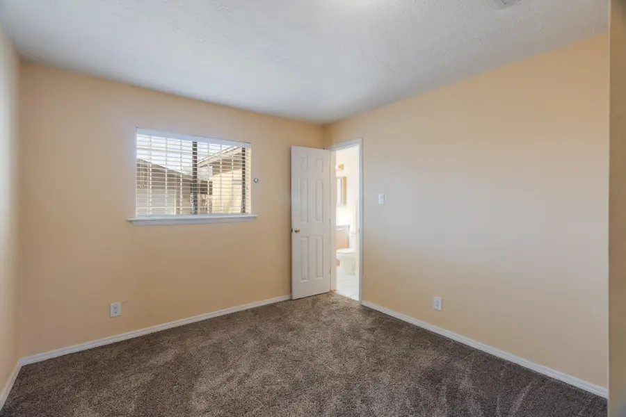 521 Jane Street Ne, Albuquerque, NM 87123 - Image #3