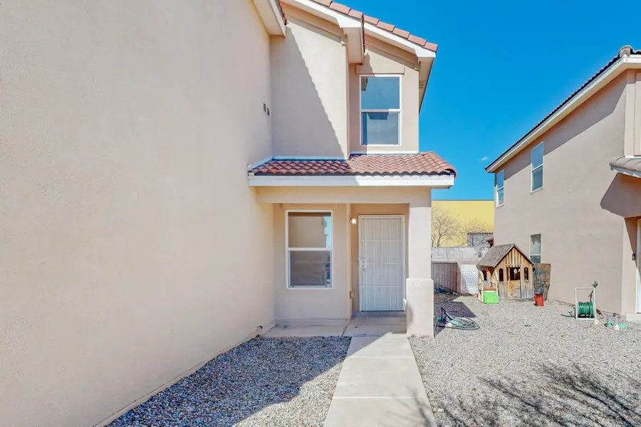 1112 Telstar Loop Nw, Albuquerque, NM 87121 - Image #2