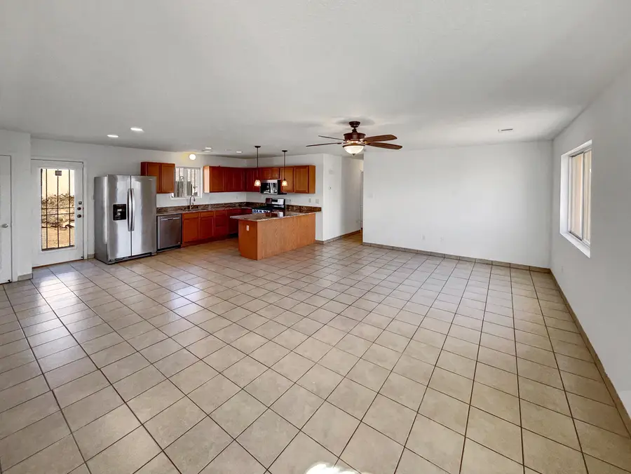 336 4th Avenue Sw, Rio Rancho, NM 87124 - Image #3