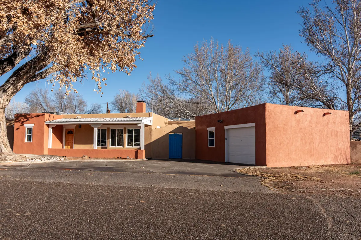 929 Stuart Road Nw, Albuquerque, NM 87114 - Image #1