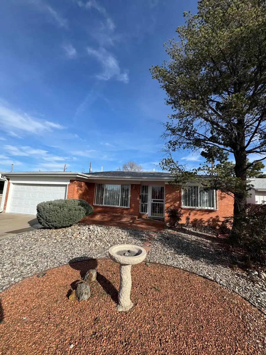 428 Valverde Drive Se, Albuquerque, NM 87108 - Image #2