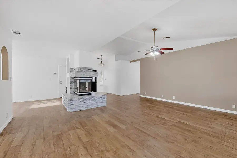 2012 Aspenwood Avenue Nw, Albuquerque, NM 87120 - Image #2