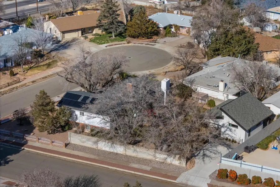 3400 Dellwood Court Ne, Albuquerque, NM 87110 - Image #2