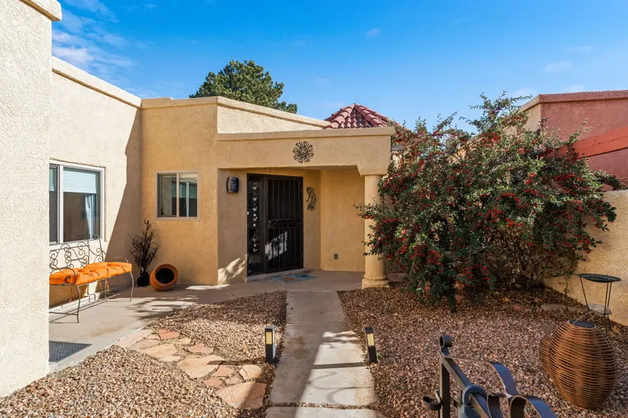 548 Superstition Drive Se, Rio Rancho, NM 87124 - Image #2