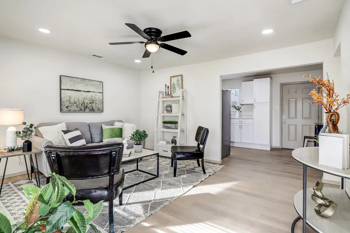 307 Wheeler Avenue Se, Albuquerque, NM 87102 - Image #1