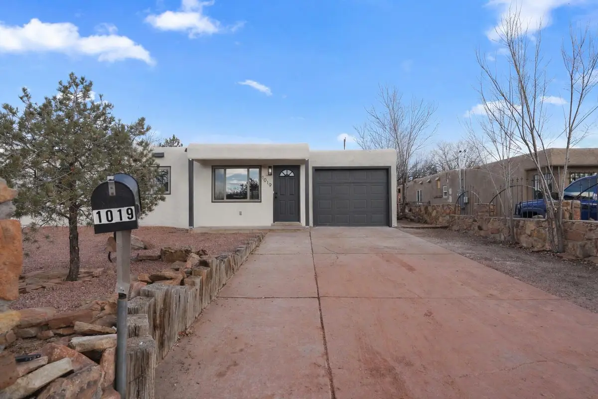 1019 Santa Clara Drive, Santa Fe, NM 87507 - Image #1