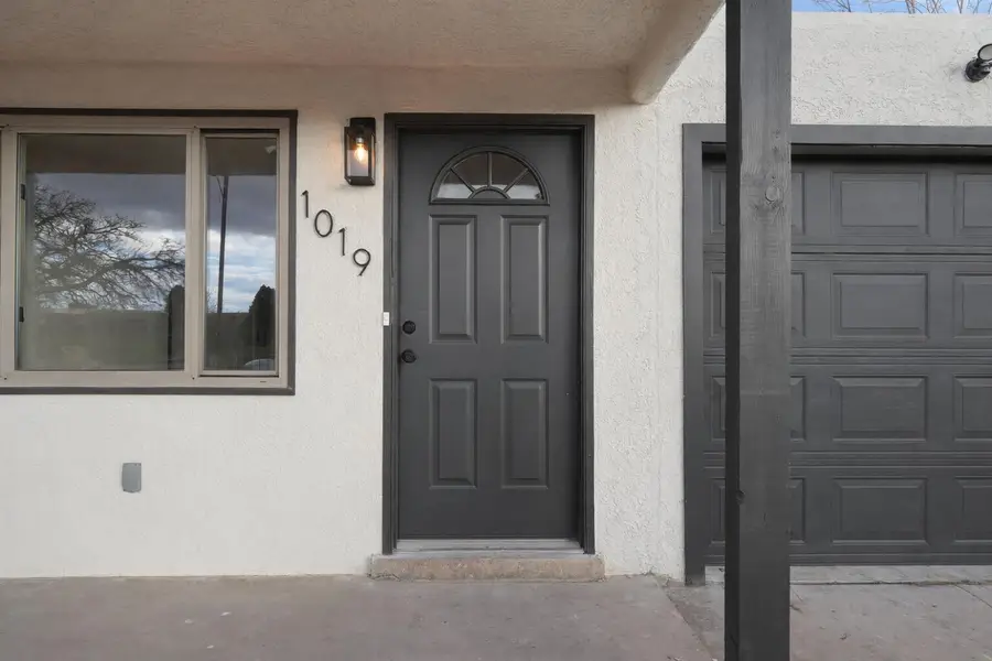 1019 Santa Clara Drive, Santa Fe, NM 87507 - Image #3