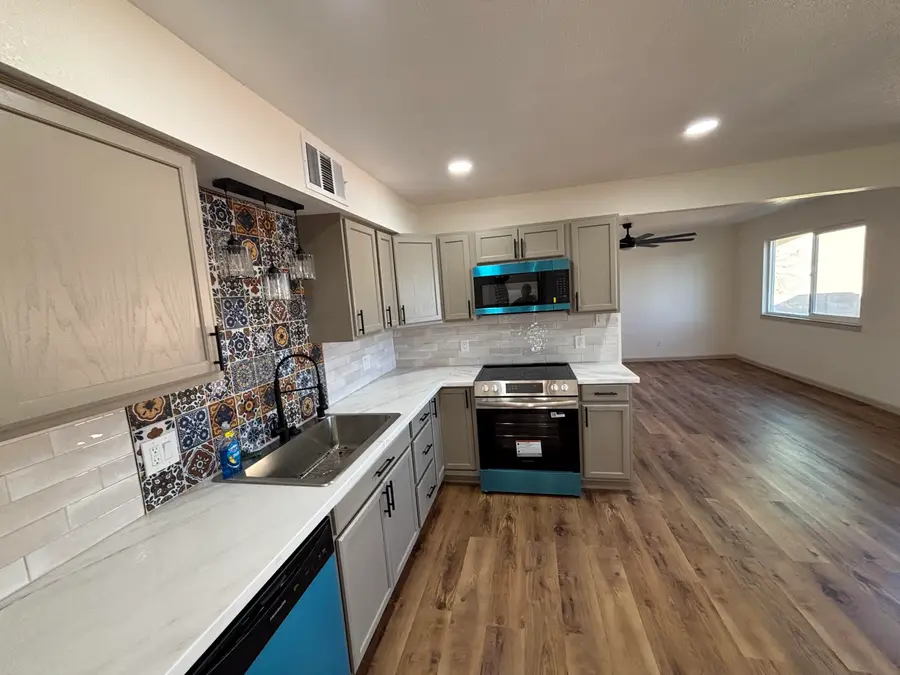 1340 Cherokee Court Nw, Albuquerque, NM 87107 - Image #2