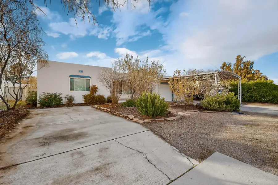313 Washington Street Ne, Albuquerque, NM 87108 - Image #2