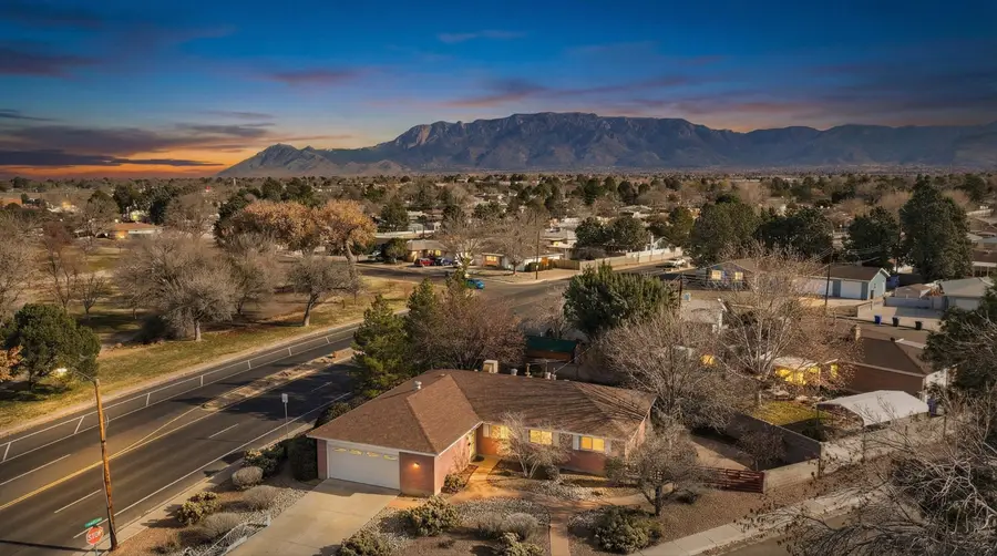 5803 Pojoaque Road Ne, Albuquerque, NM 87110 - Image #2