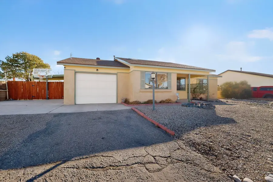 1013 Sunflower Drive Sw, Rio Rancho, NM 87124 - Image #3