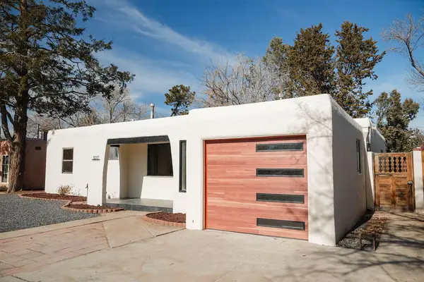 3017 Frontier Avenue Ne, Albuquerque, NM 87106