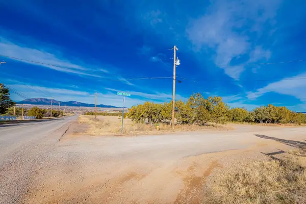 1 E Willard Road, Edgewood, NM 87015