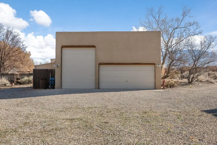 266 San Andres Road, Corrales, NM 87048 - Image #3