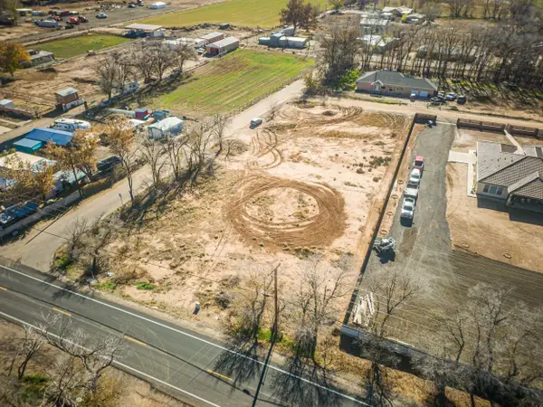 Kelly Lane, Los Lunas, NM 87031