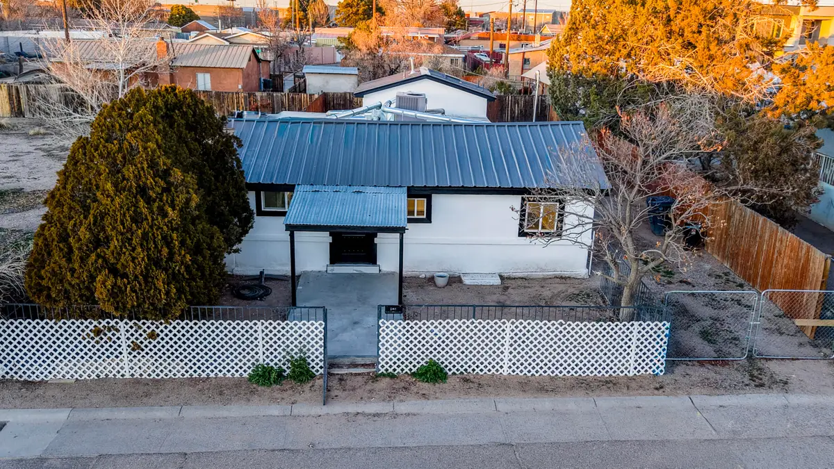 401 Gomez Avenue Ne, Albuquerque, NM 87102 - Image #1
