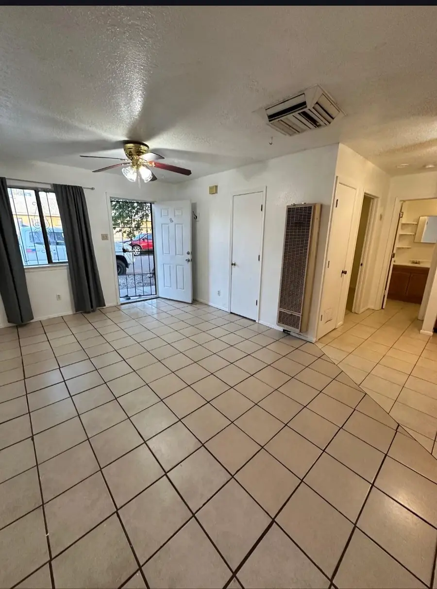 1423 Edith Boulevard Se, Albuquerque, NM 87102 - Image #3