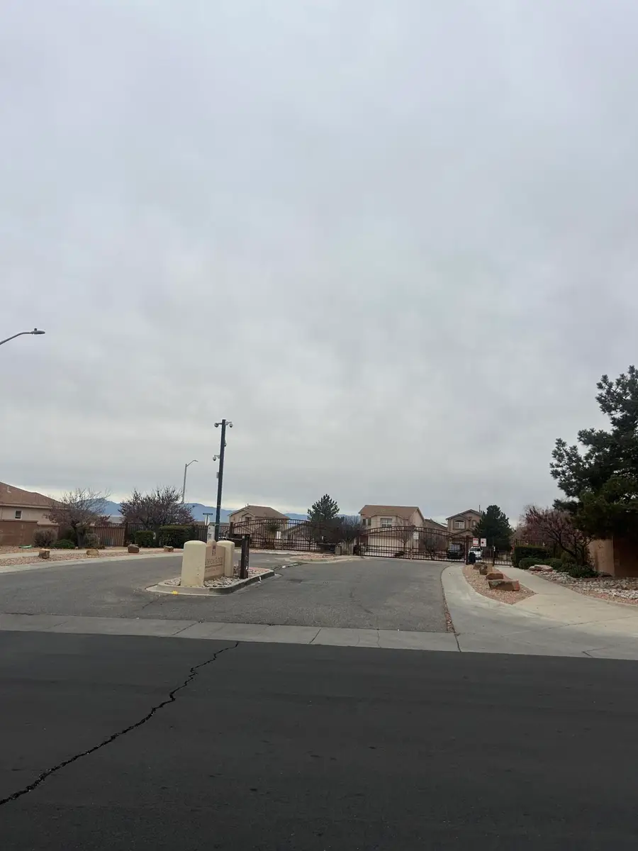 9120 Violet Orchid Trail Sw, Albuquerque, NM 87121 - Image #3