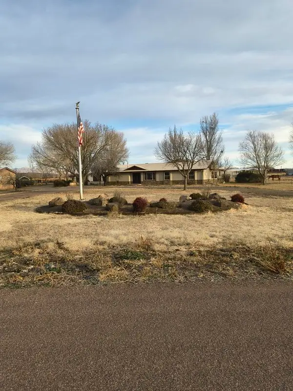 69 Midway Road, Lemitar, NM 87823