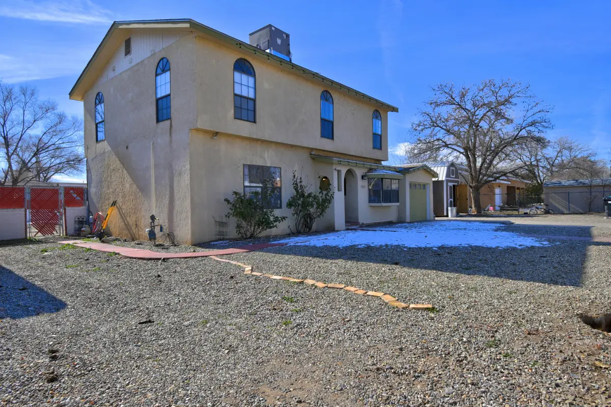 1812 Quiet Lane Sw, Albuquerque, NM 87105 - Image #1
