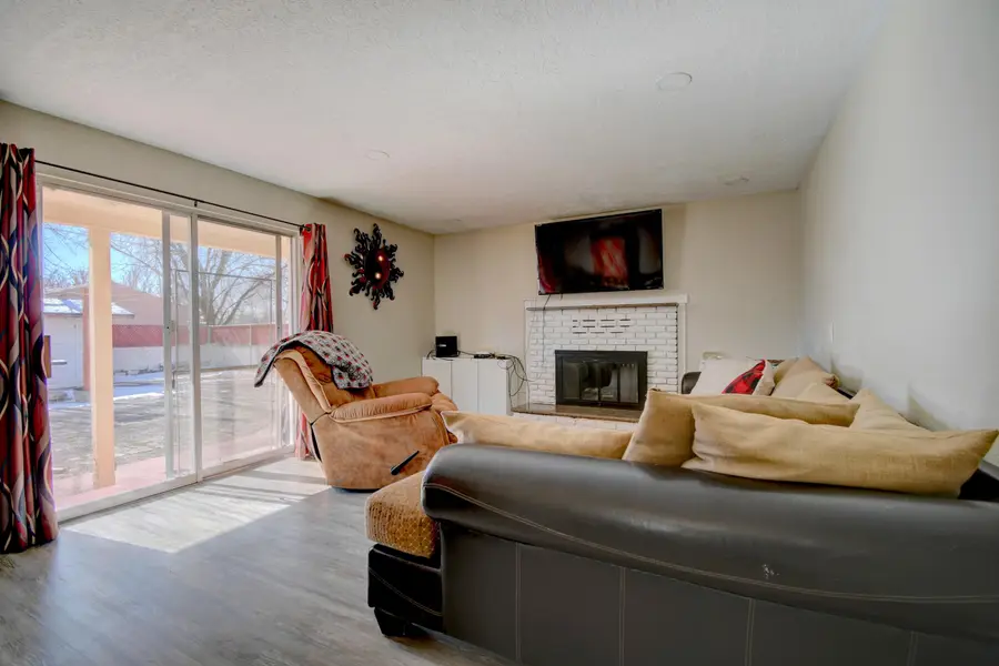 1812 Quiet Lane Sw, Albuquerque, NM 87105 - Image #3